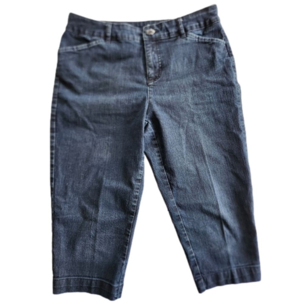 ST. JOHN'S BAY Capri Denim Pant (no size tag)
